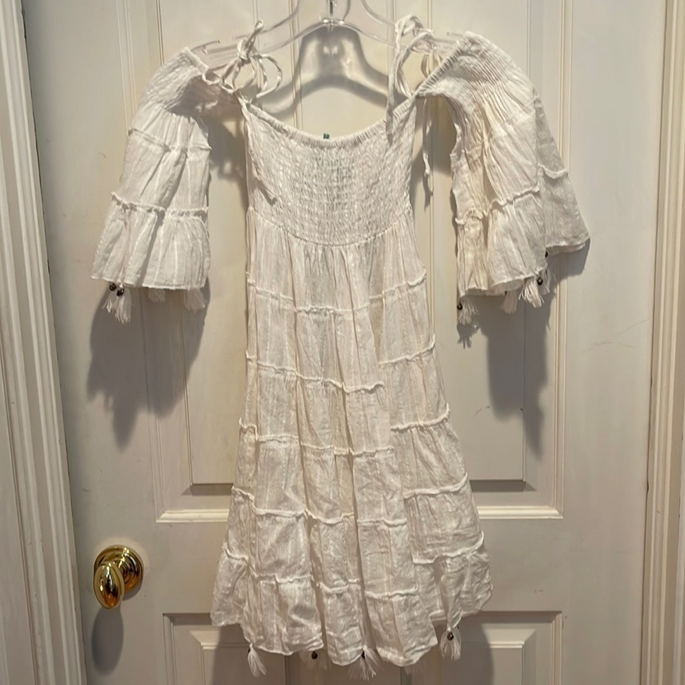 NWT  last chance. Donating in 3 dayslGiacomo Cinque ⭐️white dress